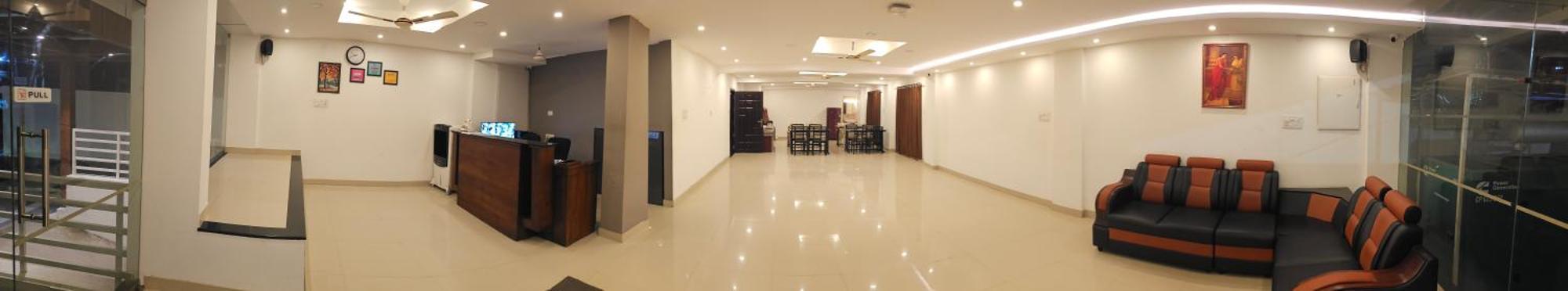 Blueway Residency Downtown Hotel トリバンドラム エクステリア 写真