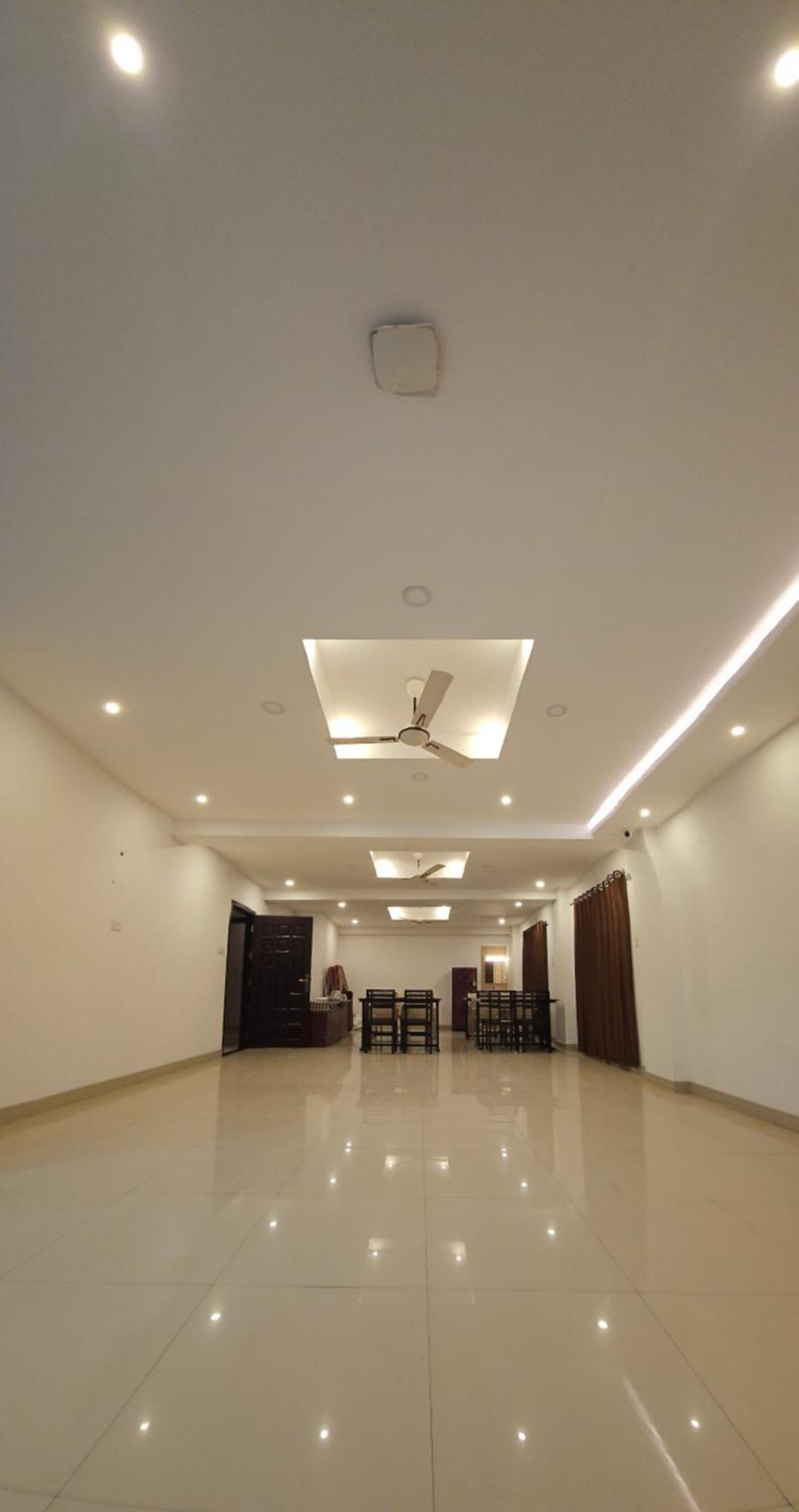 Blueway Residency Downtown Hotel トリバンドラム エクステリア 写真